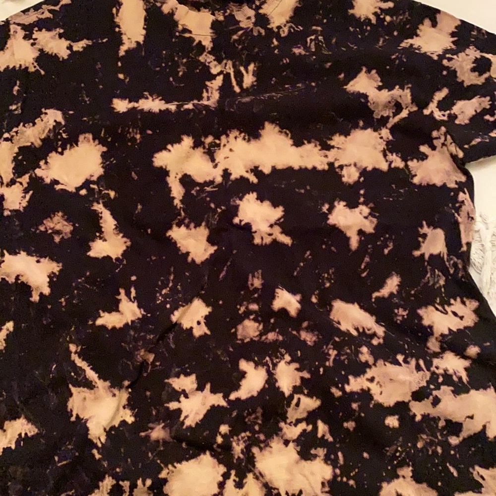 Bleached men’s top